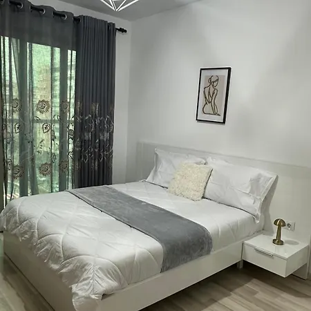 Ambasador 3 Apartmán Tirana